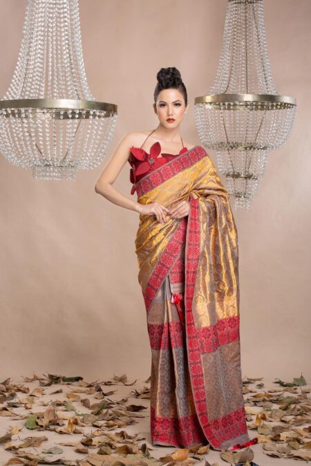 Mulberry Silk Mekhela Sador With Blouse Piece