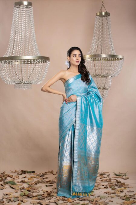 Mulberry Silk Mekhela Sador With Blouse Piece