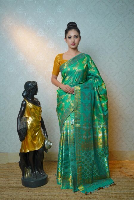 Mulberry Silk Mekhela Sador With Blouse Piece