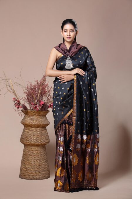 Mulberry Silk Mekhela Sador With Blouse Piece