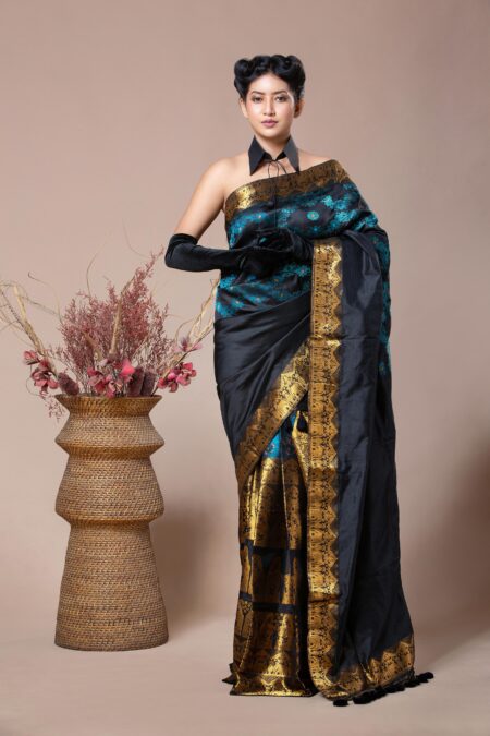 Mulberry Silk Mekhela Sador With Blouse Piece
